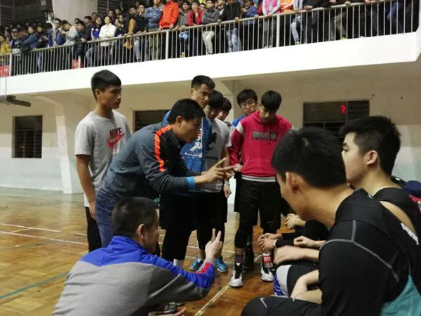 亚军球队的训练方案如何帮助你快速提升篮球技能_0